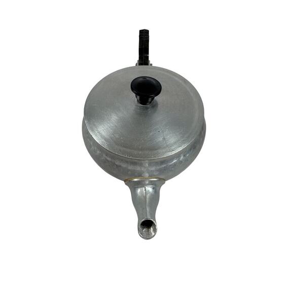 Vintage '50s N C Joseph Ltd. Stratford On Avon J106A Aluminum Hammered Teapot - Picture 3 of 10